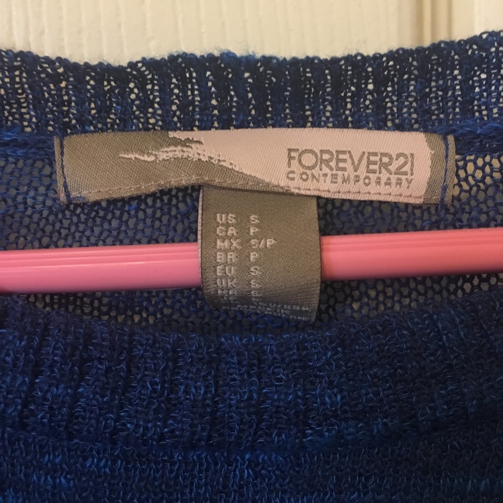 Blue sweater - Picture 3 of 3